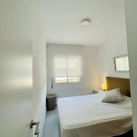 Acogedor Y Centrico A 1' De La Playa * Roses